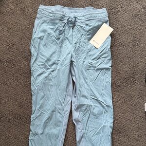 Lululemon Dance Studio Crop Sz 8 BNWT blue